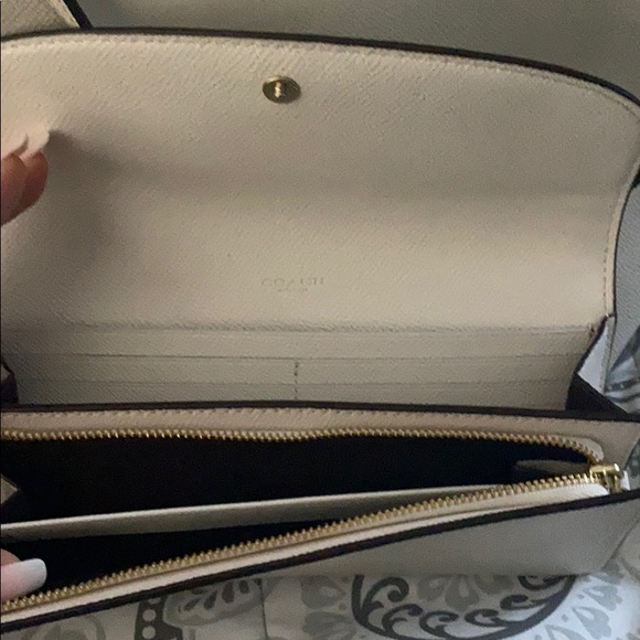 White Coach Tote and Wallet - Picture 3 of 3
